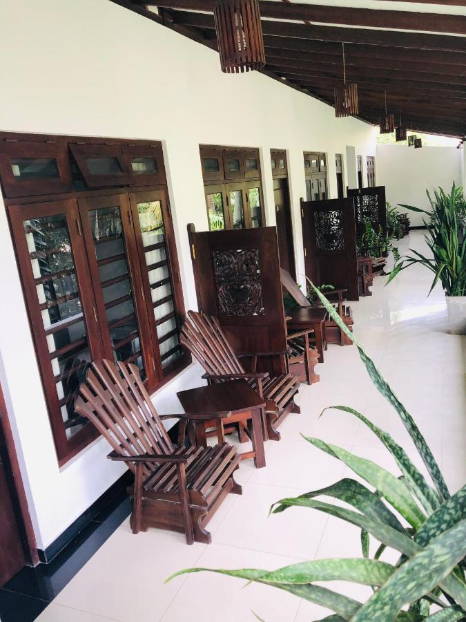 Tinara River Inn, Weligama Esterno foto