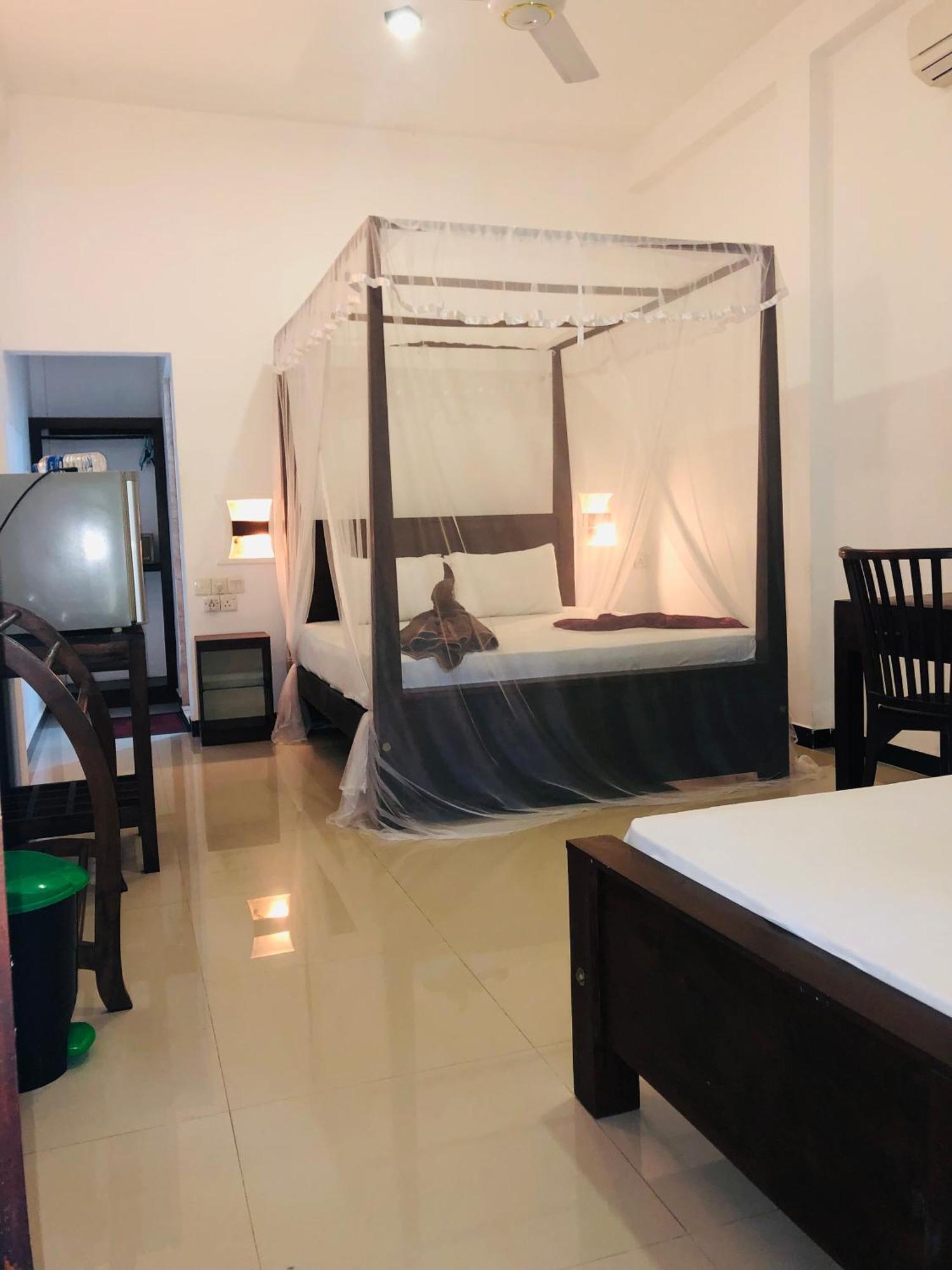 Tinara River Inn, Weligama Esterno foto
