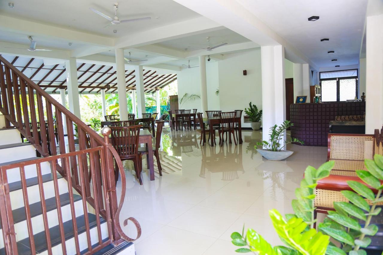 Tinara River Inn, Weligama Esterno foto
